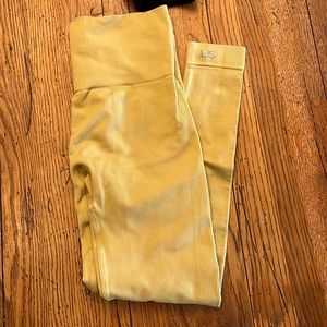 rustic/mustard yellow sculptflex legging